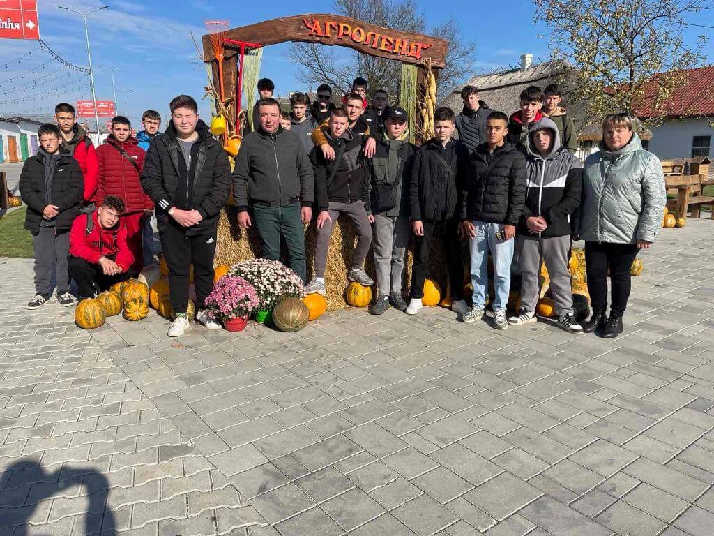 Екскурсія в Агроленд