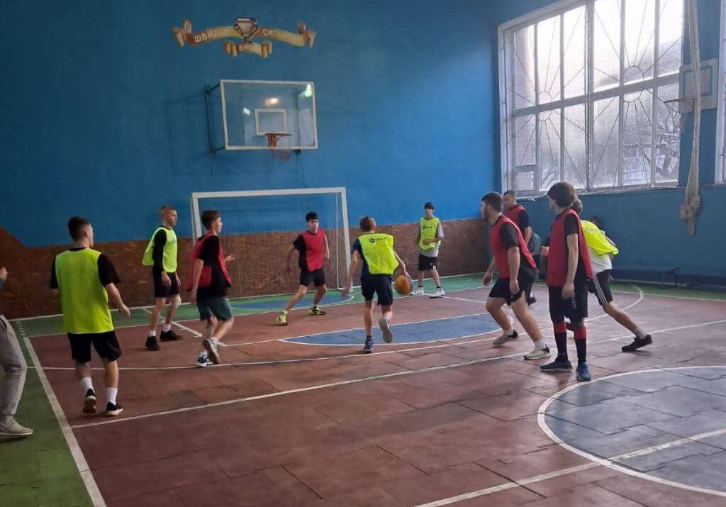 Товариська зустріч з баскетболу